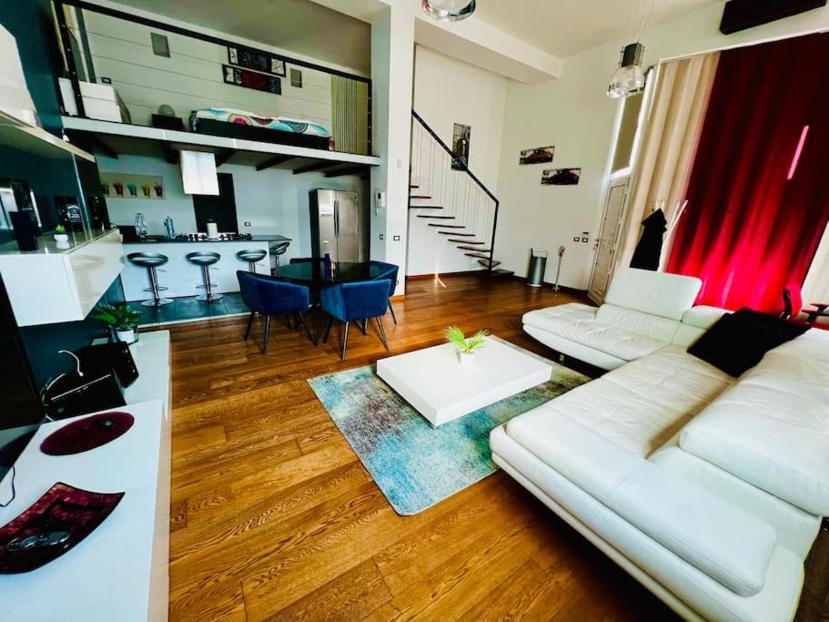 Moderno Loft Alle Porte Di Milano - 115Mq - 3 Posti Cormano Esterno foto